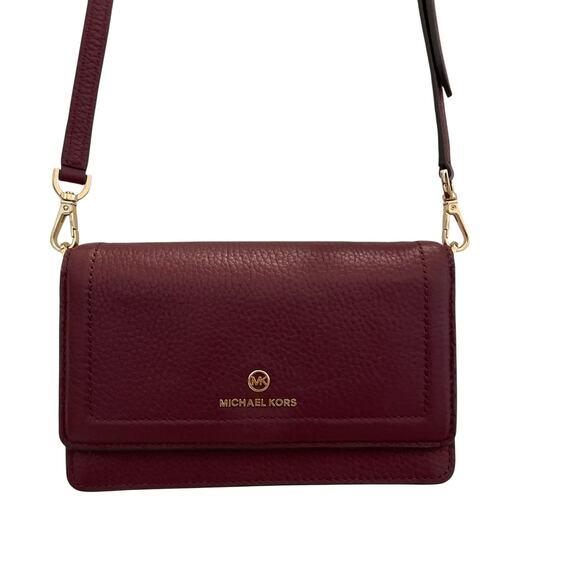 Michael Kors Jet Set Burgundy Pebbled Leather Convertible Wallet Crossbody Bag - Picture 1 of 11